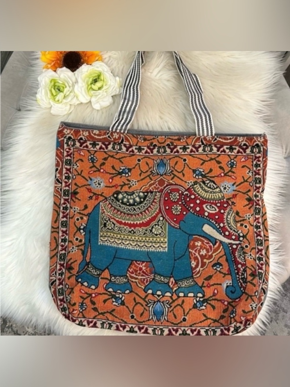 Elephant Tote Bag Overnight Travel School Bag With Zipper Closure NEW!